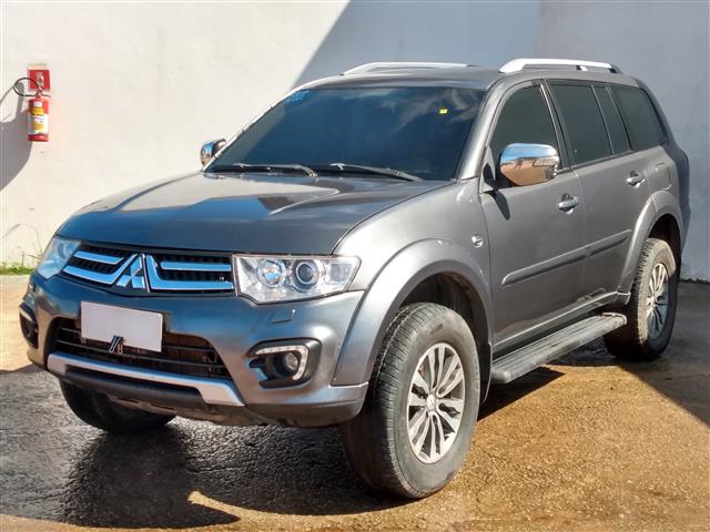 LOTE 072 MMC PAJERO 4X4 HPE D