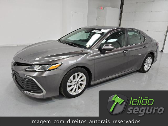 LOTE 001 TOYOTA CAMRY LE