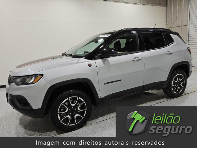 LOTE 007 JEEP COMPASS TRAILHAWK 2024