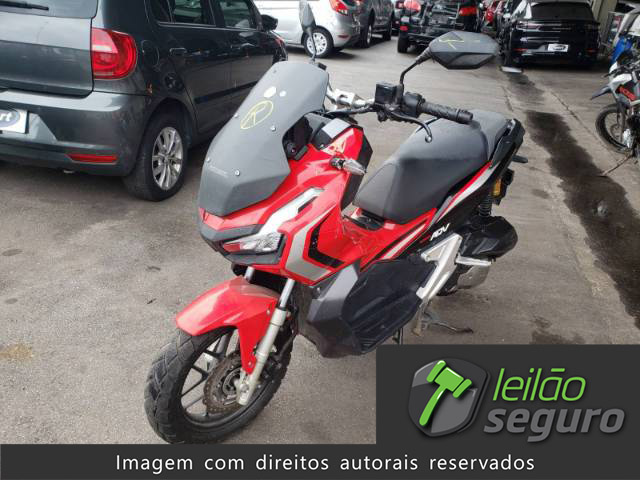 LOTE 059 2021 HONDA ADV